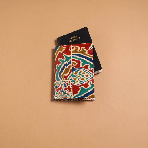 Handcrafted embossed leather passport cover 04