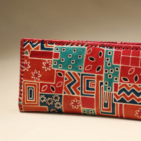  Handcrafted Embossed Leather Wallet 