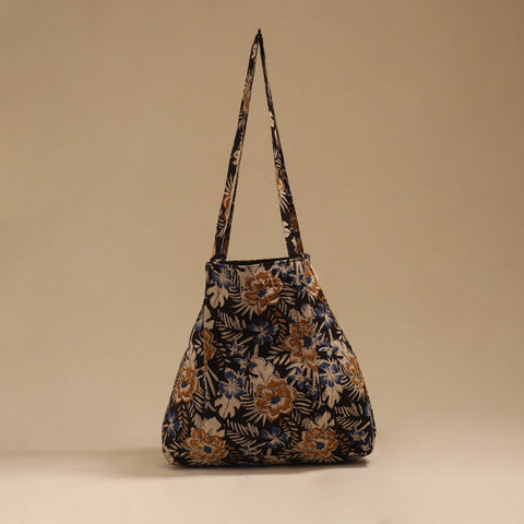 Handcrafted fabric jhola bag 40