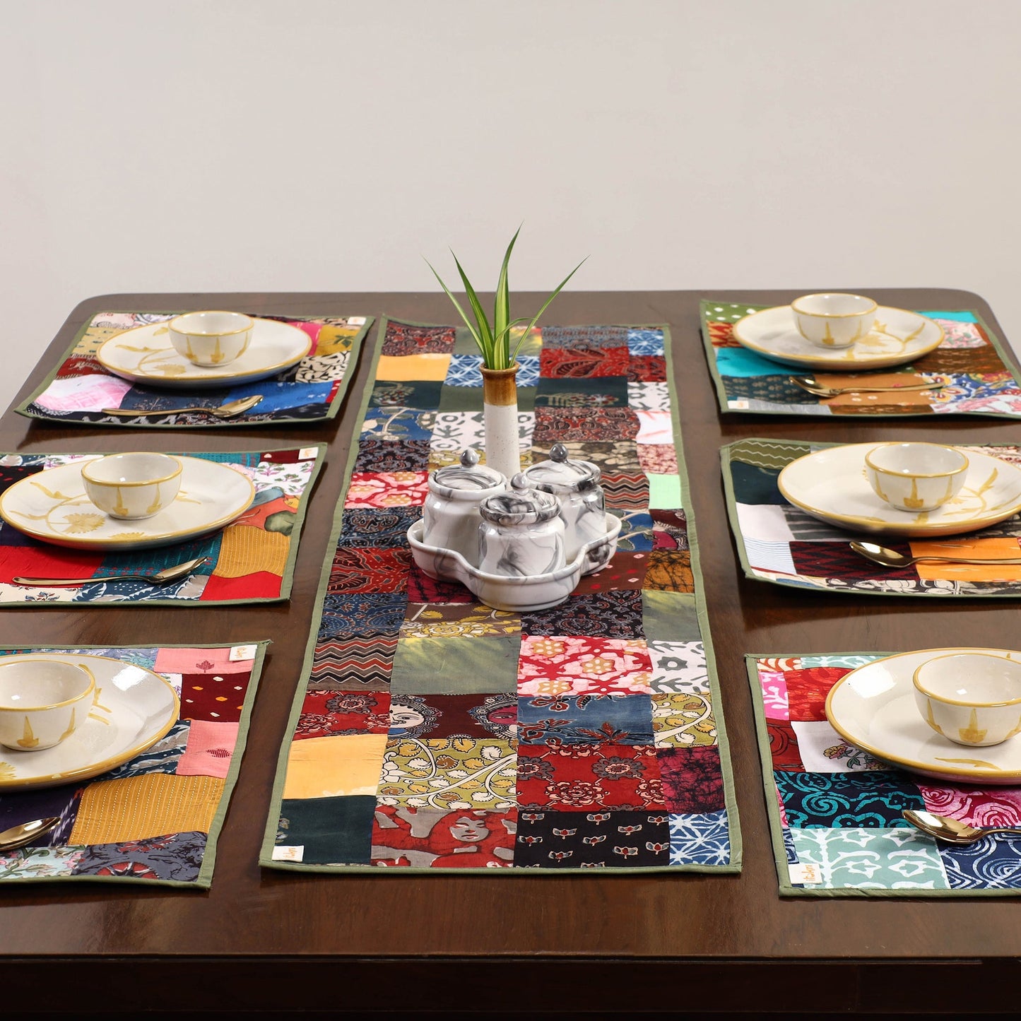 Multicolor - handcrafted cotton fusion table runner set
