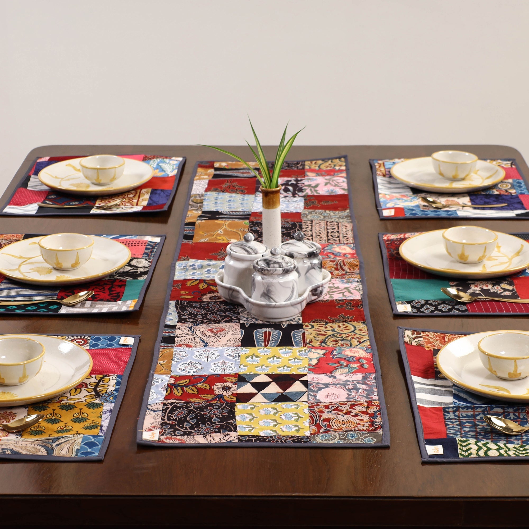 Multicolor - handcrafted cotton fusion table runner set