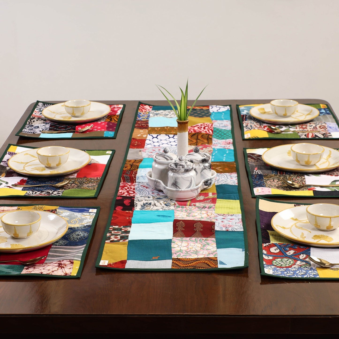 Multicolor - handcrafted cotton fusion table runner set