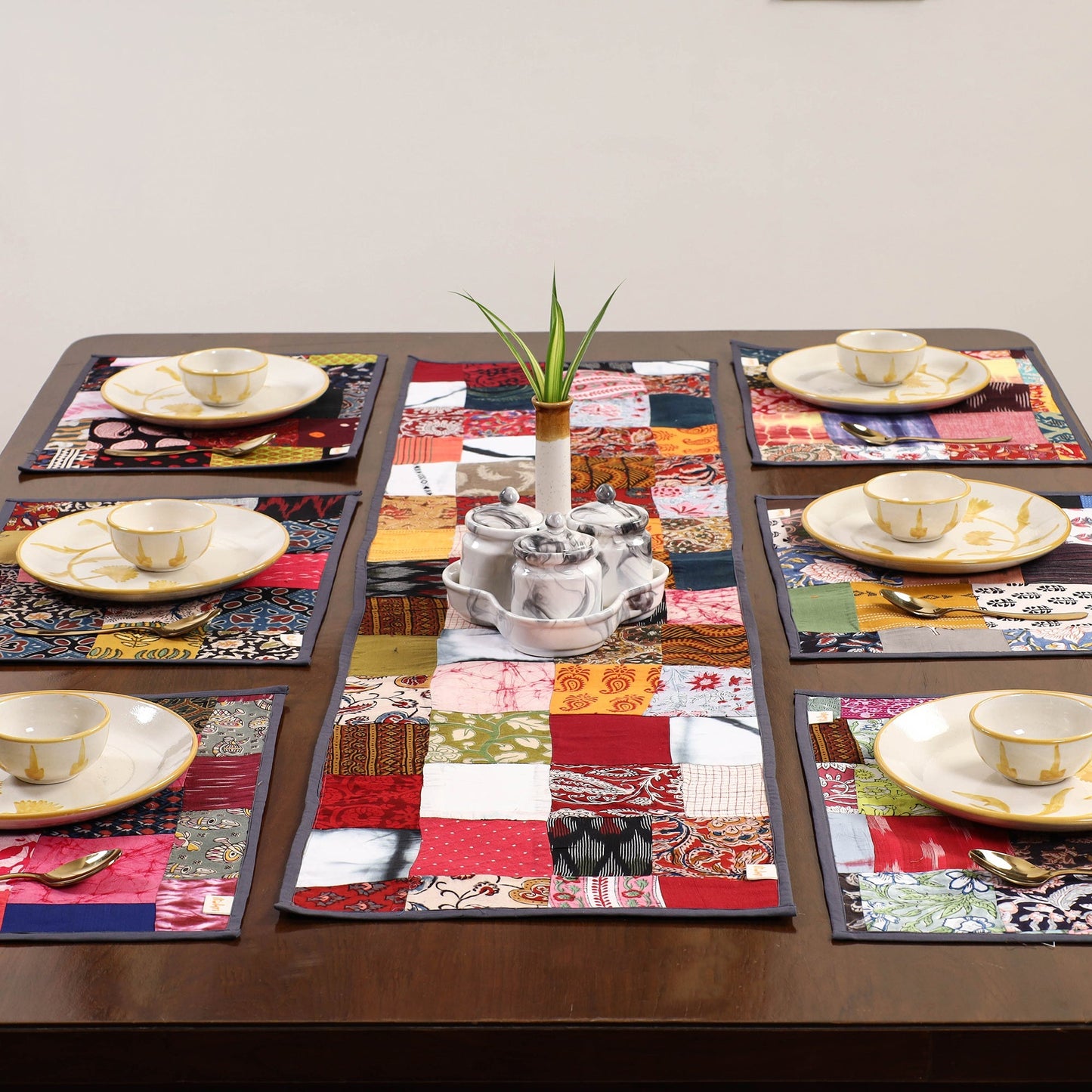 Multicolor - handcrafted cotton fusion table runner set