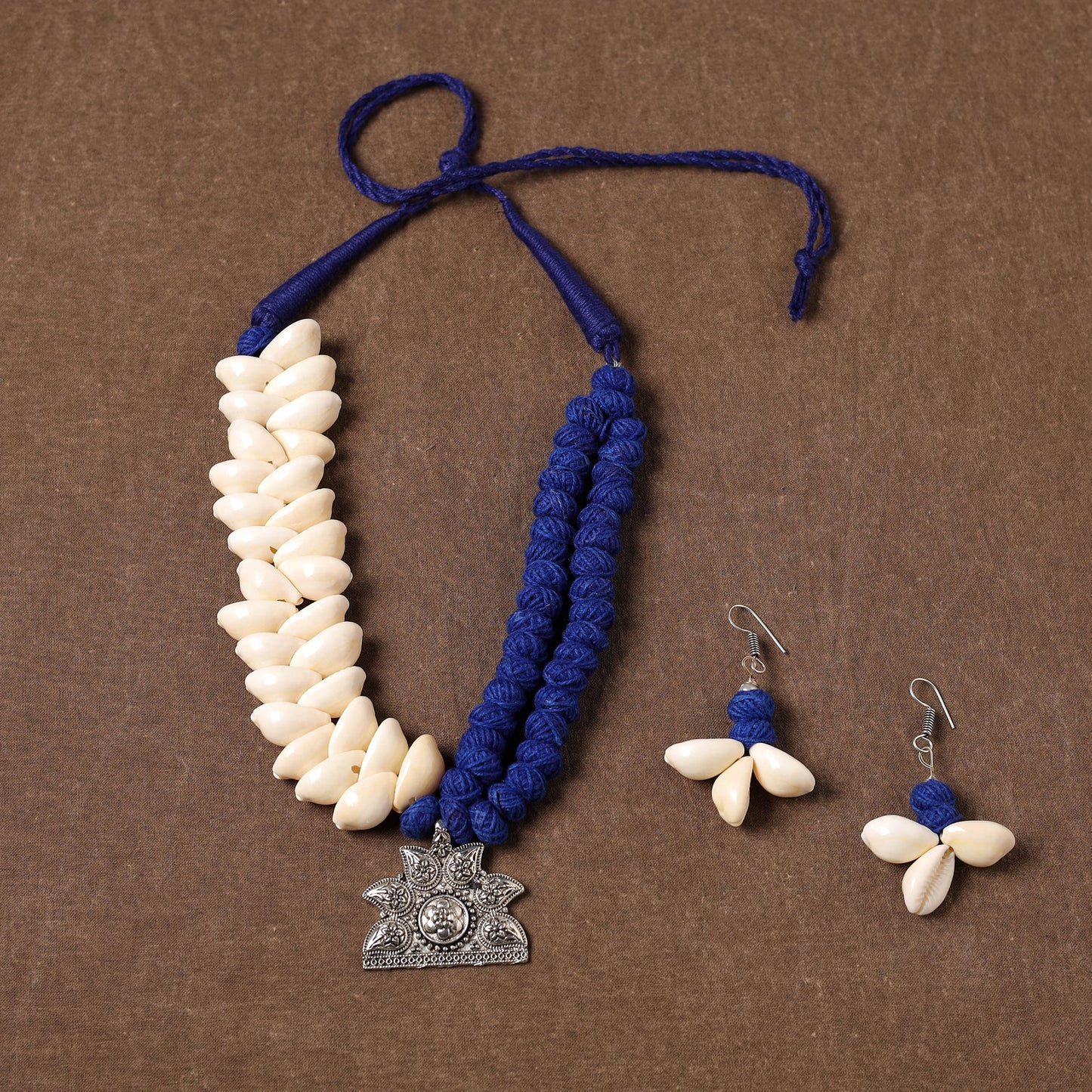 Multicolor - handcrafted german silver shell necklace set 03