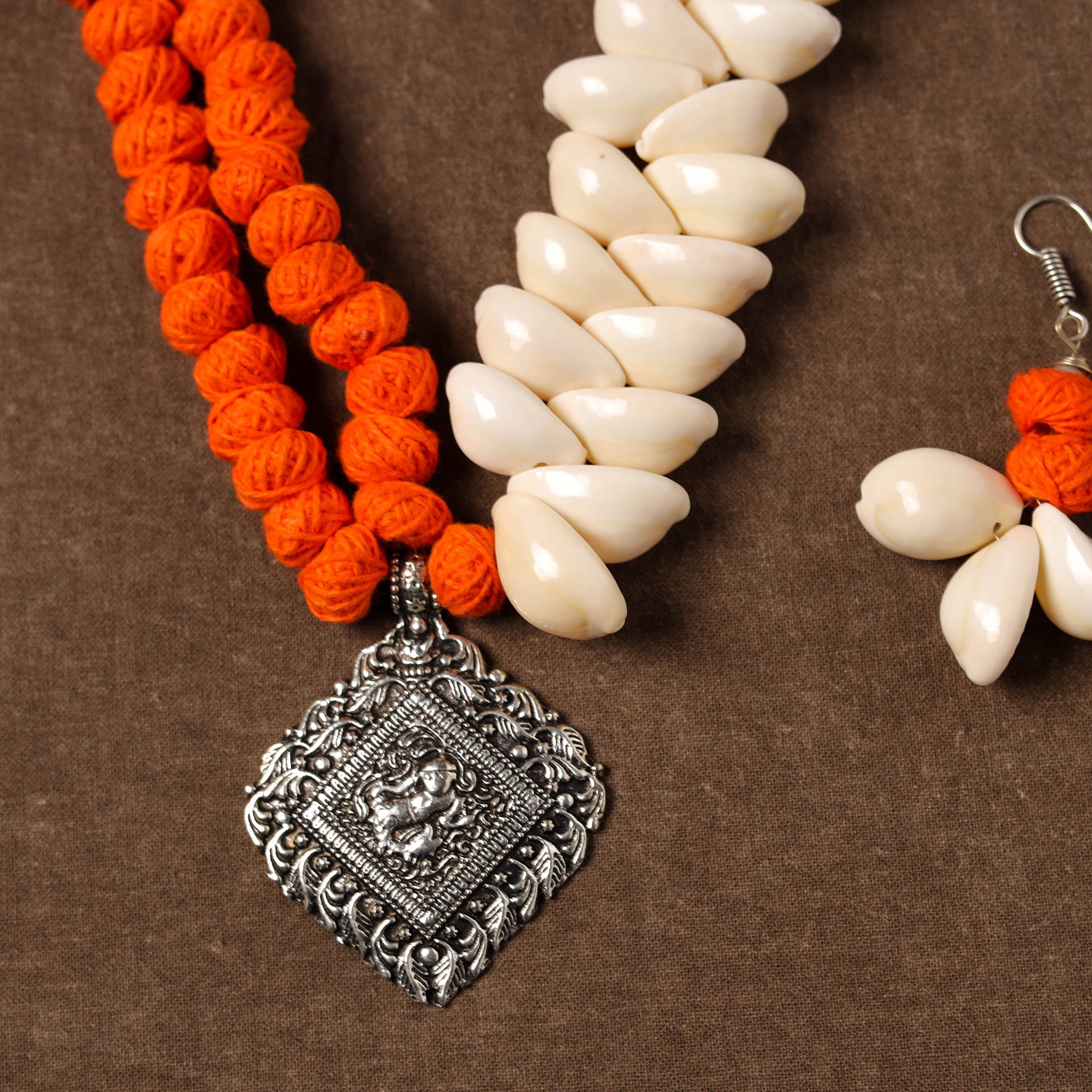 Multicolor - handcrafted german silver shell necklace set 08