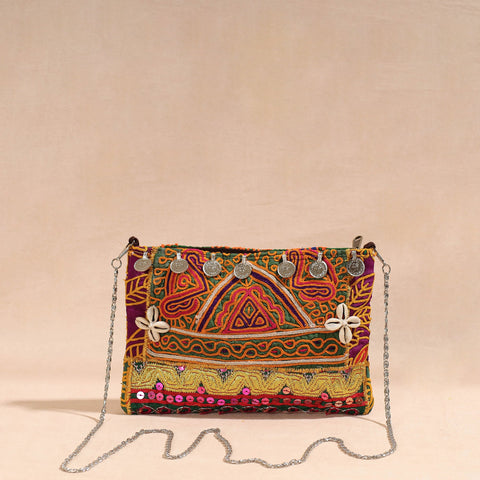  Handcrafted Multicolored Vintage Afghani Sling Bag l iTokri.com