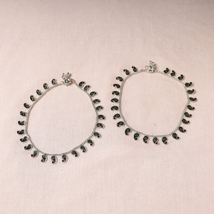 Buy Handcrafted Paka Meenakari Anklets (Pair) Online at iTokri.com
