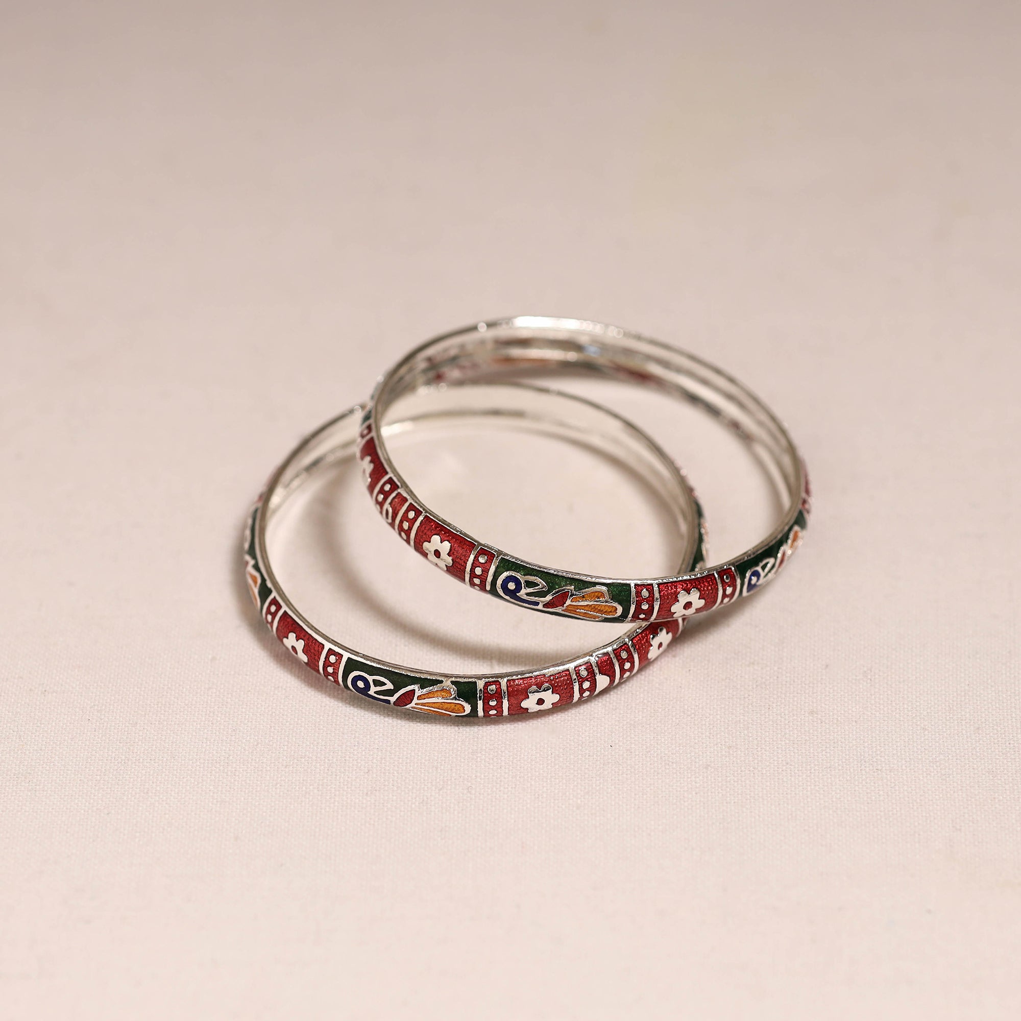 Handcrafted paka meenakari bangles (set of 2) 246