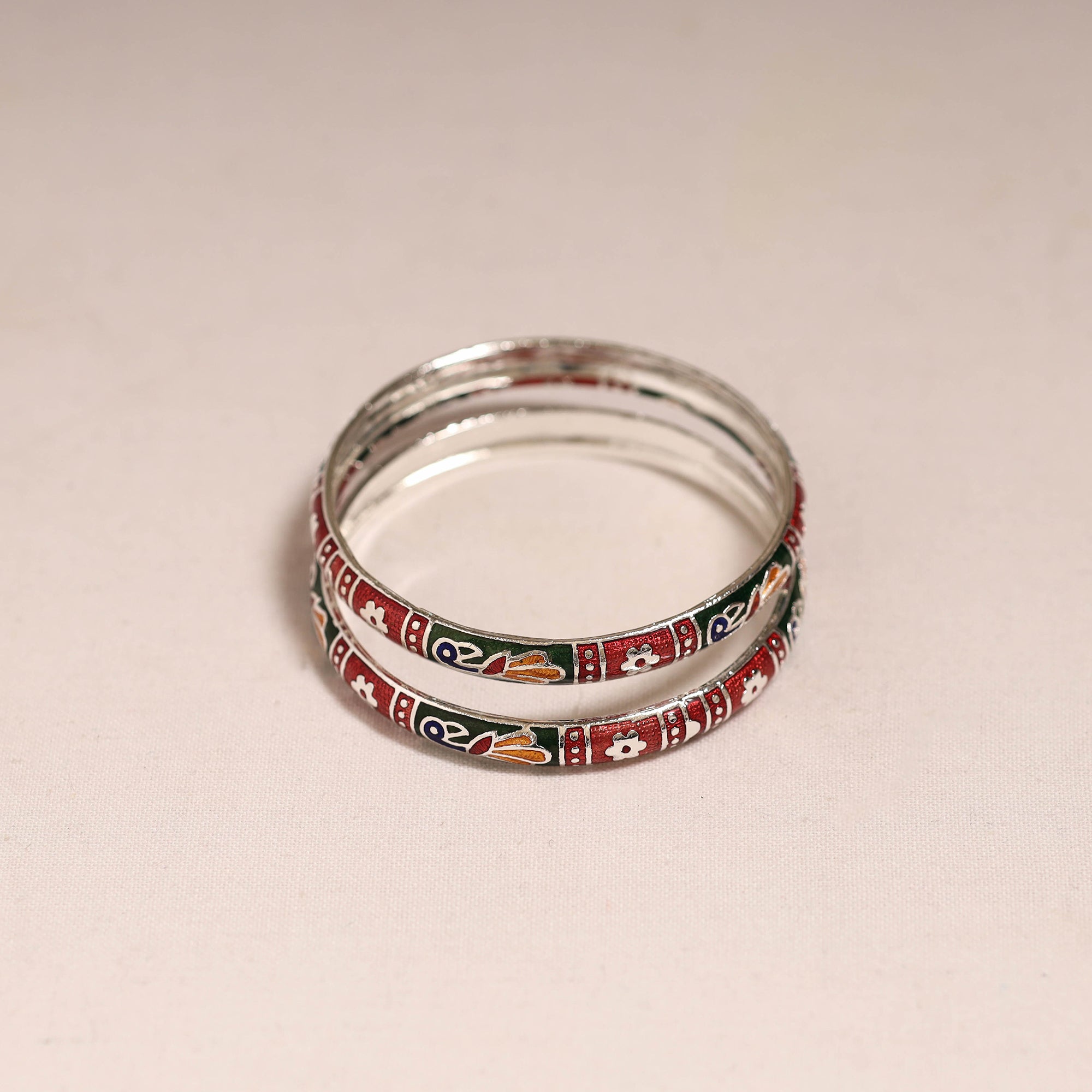 Handcrafted paka meenakari bangles (set of 2) 246