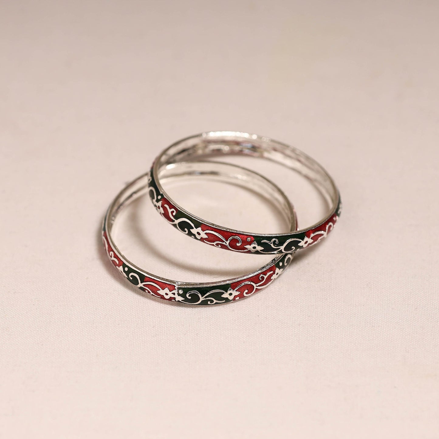 Handcrafted paka meenakari bangles (set of 2) 247