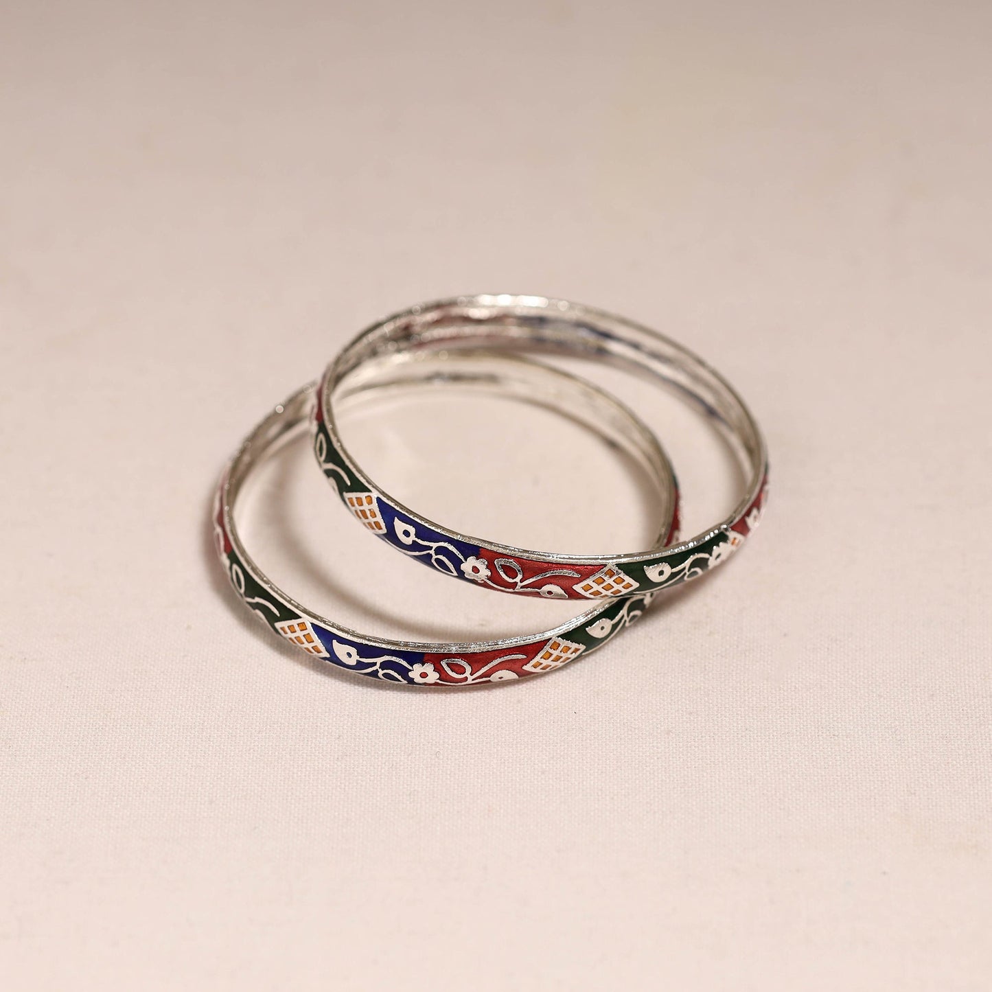Handcrafted paka meenakari bangles (set of 2) 253