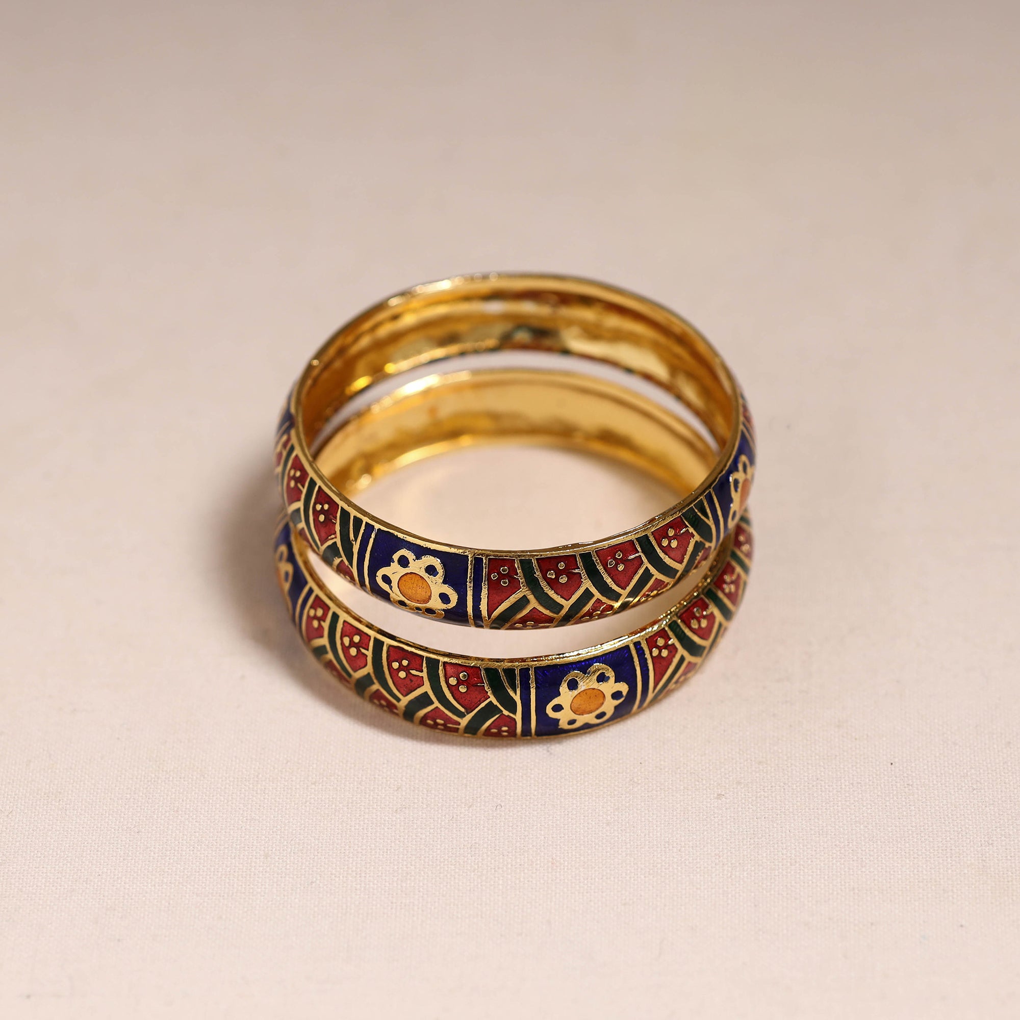 Handcrafted paka meenakari bangles (set of 2) 282