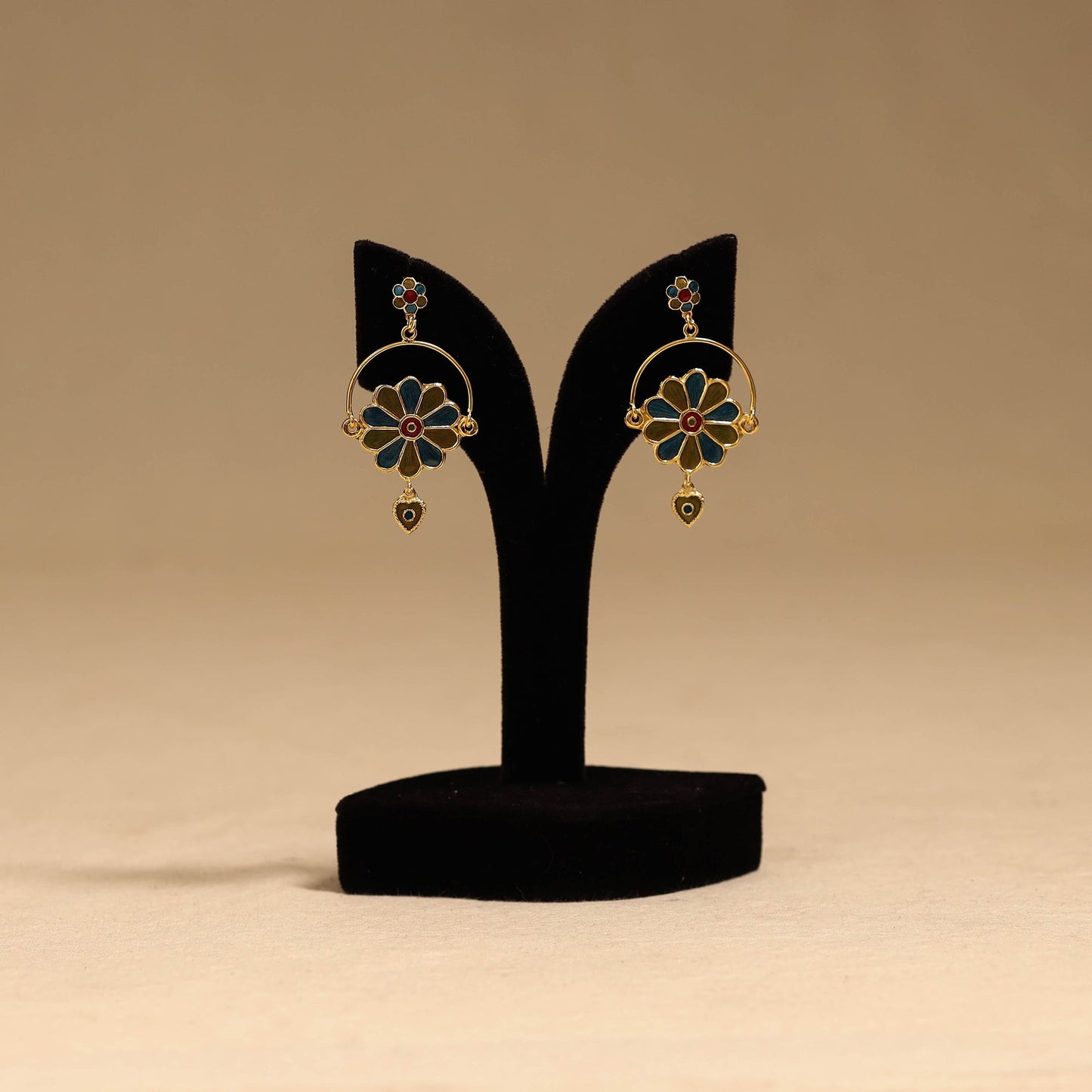 Handcrafted paka meenakari earrings 108