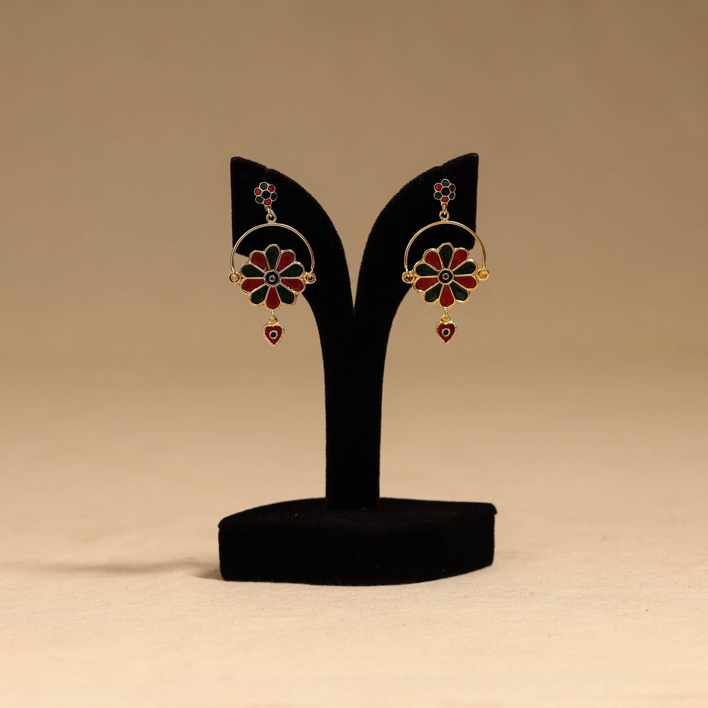 Handcrafted paka meenakari earrings 109