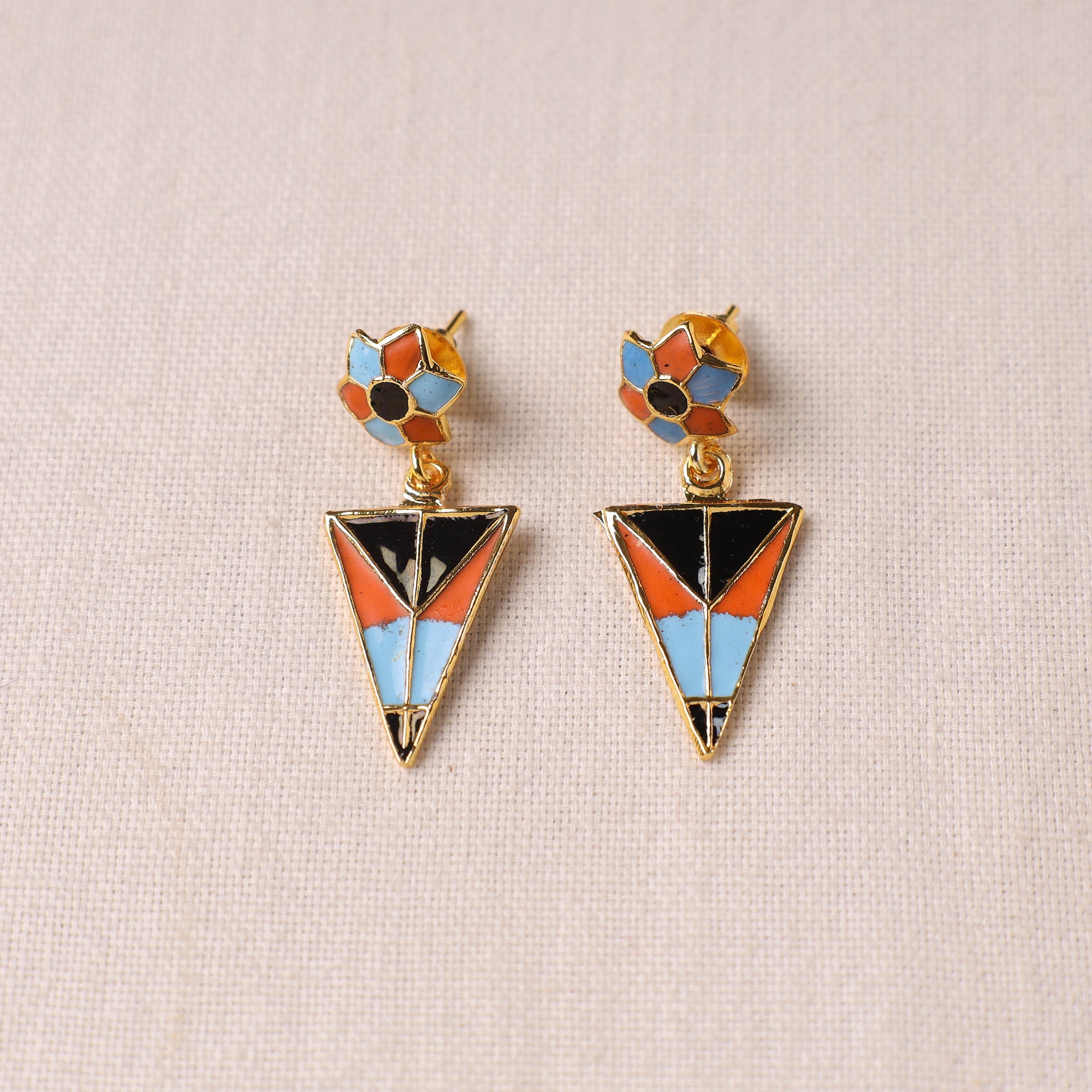 Buy Handcrafted Paka Meenakari Earrings Online at iTokri.com