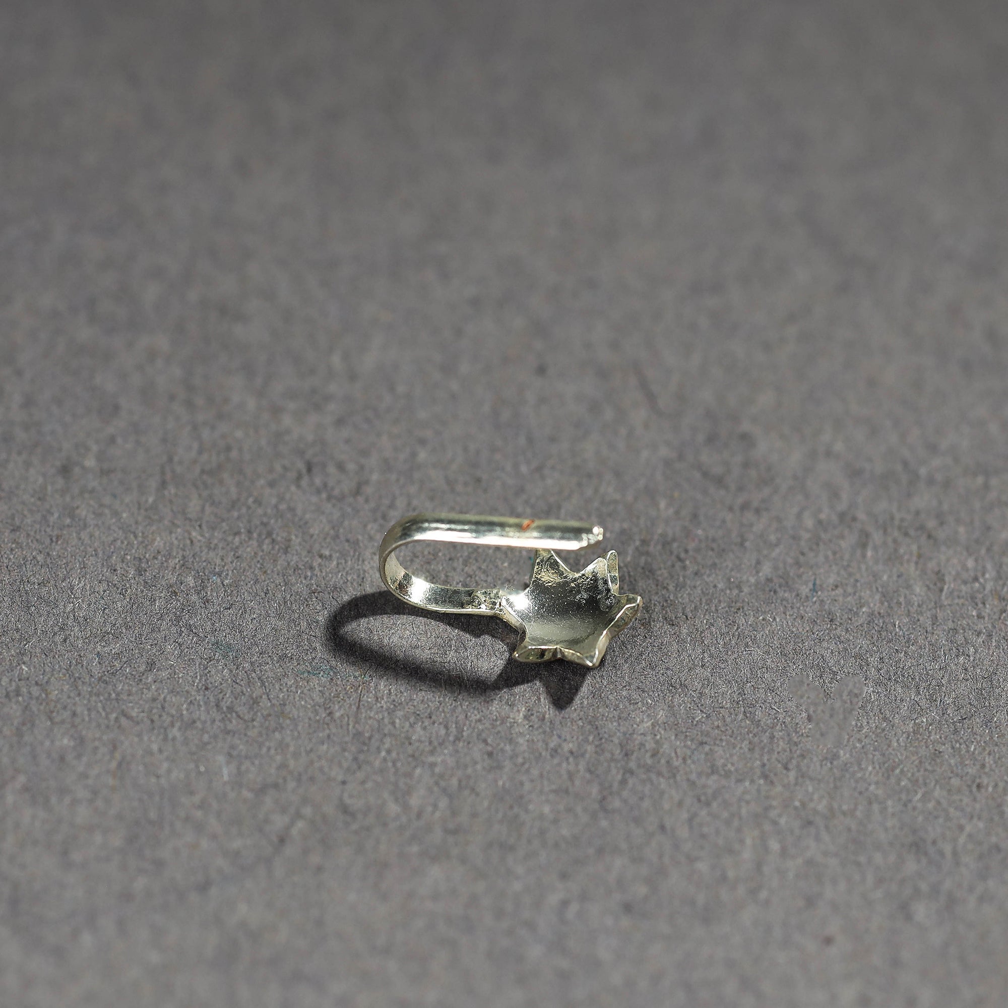  Handcrafted Paka Meenakari Nosepin 