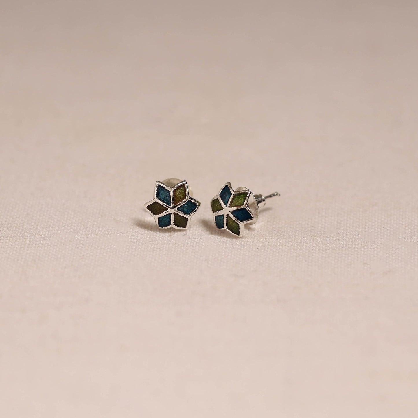 Handcrafted paka meenakari stud earrings 19