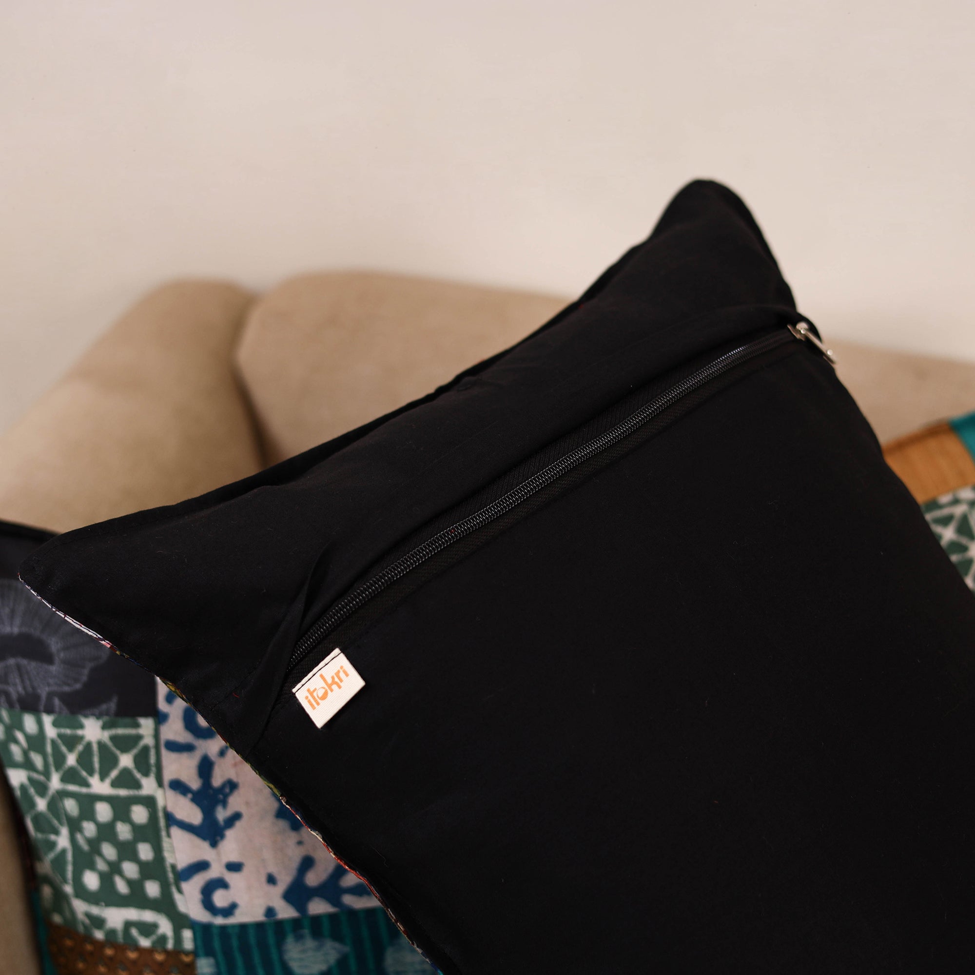 Handcrafted patchwork pillow covers (set of 2) 09