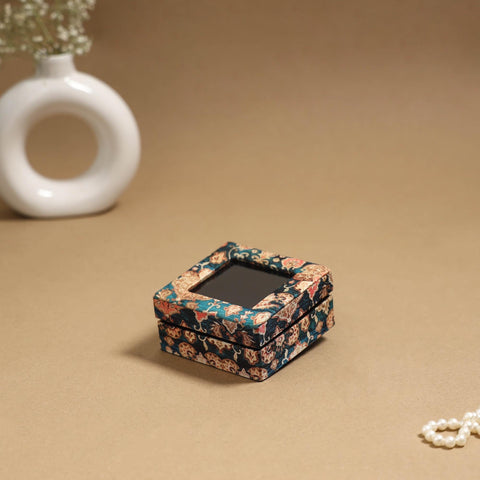 Handcrafted printed fabric ring/earring box 32