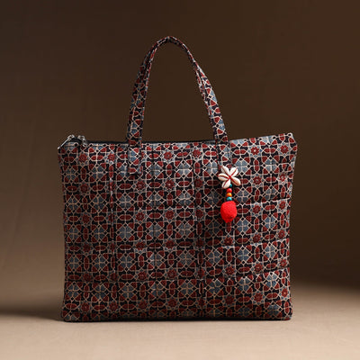 Multicolor Handcrafted Quilted Cotton Hand Bag 20