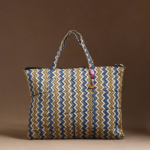 Multicolor Handcrafted Quilted Cotton Hand Bag 64