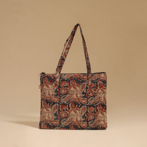 Handcrafted quilted handbag 18