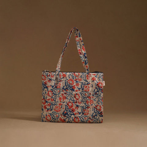 Handcrafted quilted handbag 18
