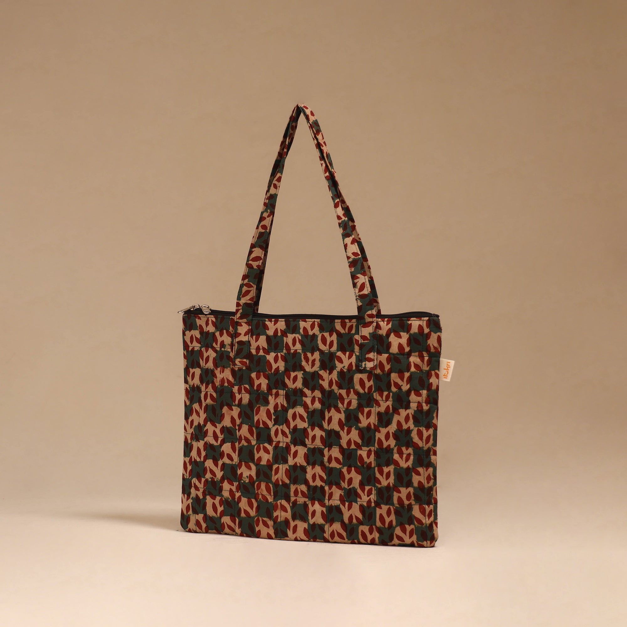 Handcrafted quilted handbag 19