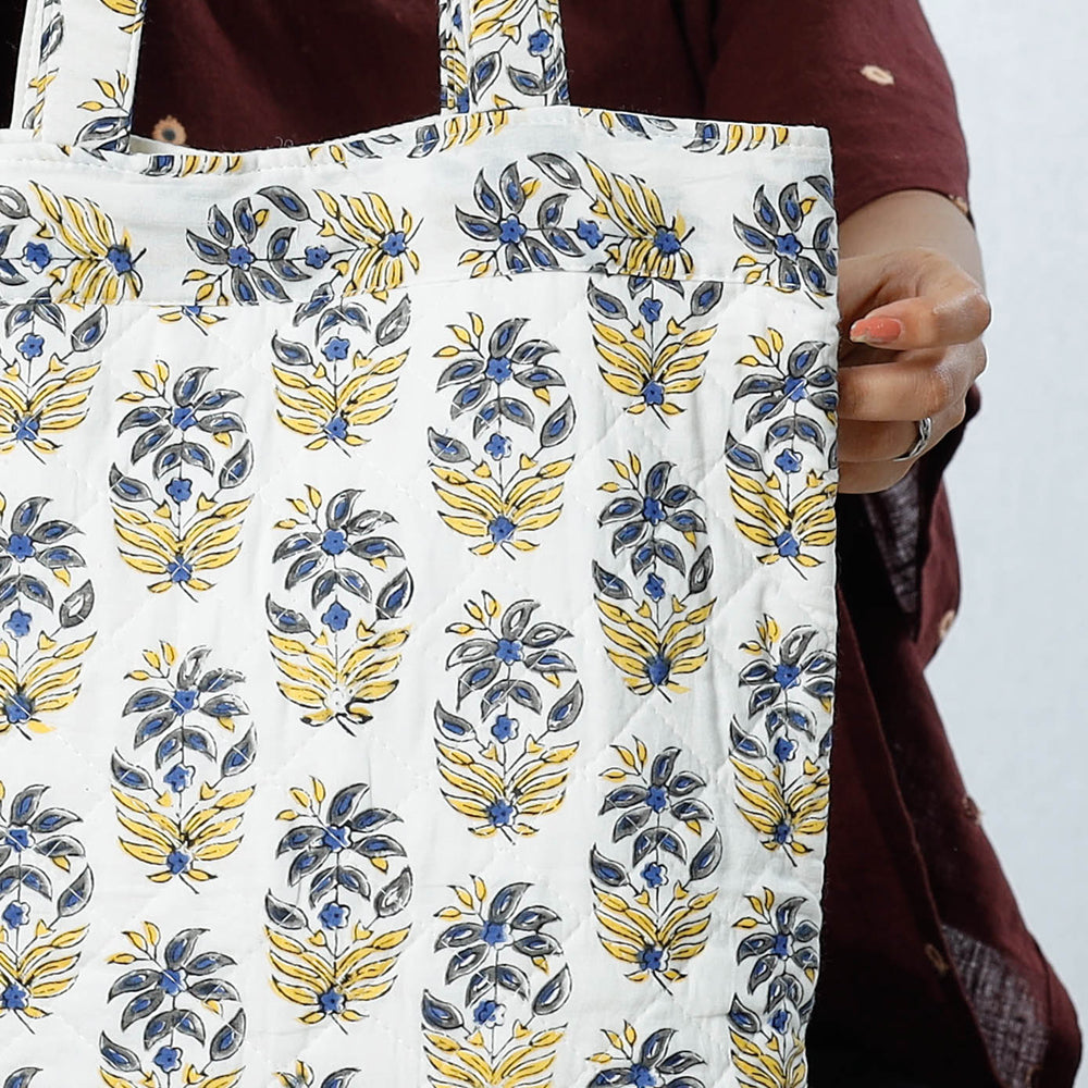 Buy Handcrafted Quilted Sanganeri Block Printed Shoulder Bag Online at iTokri.com