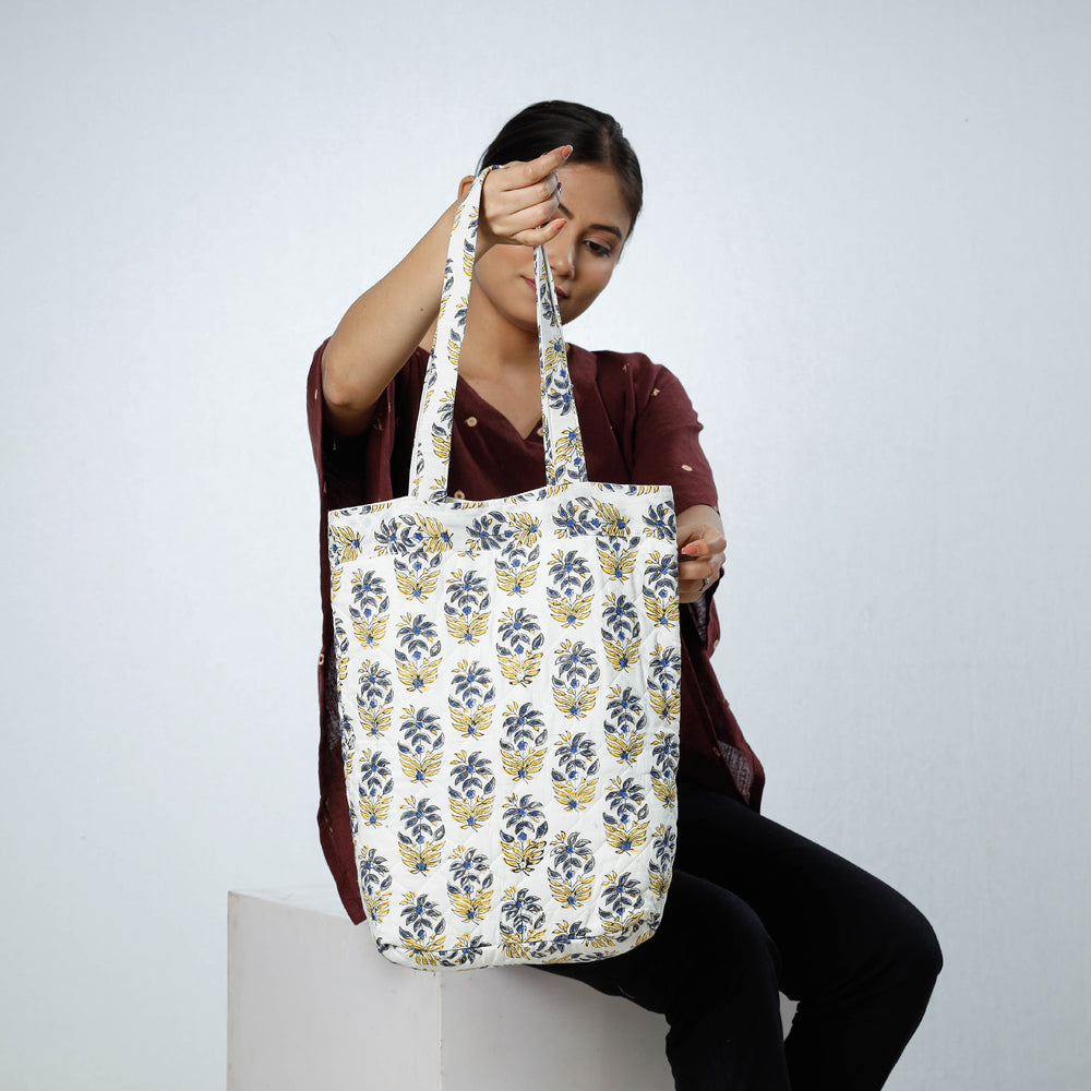 Buy Handcrafted Quilted Sanganeri Block Printed Shoulder Bag Online at iTokri.com