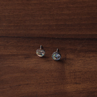 Buy Handcrafted Seashell Stud Earrings Online at iTokri.com 