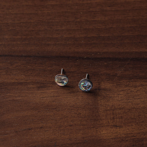 Buy Handcrafted Seashell Stud Earrings Online at iTokri.com 