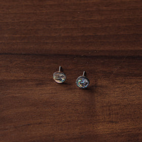Buy Handcrafted Seashell Stud Earrings Online at iTokri.com 
