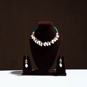 Multicolor - handcrafted shell & thread work necklace set 10