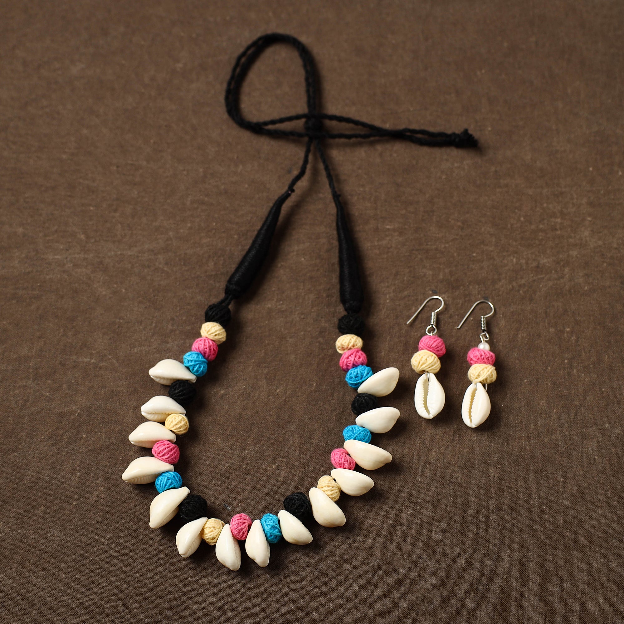 Handcrafted Shell & Thread Work Necklace Set 