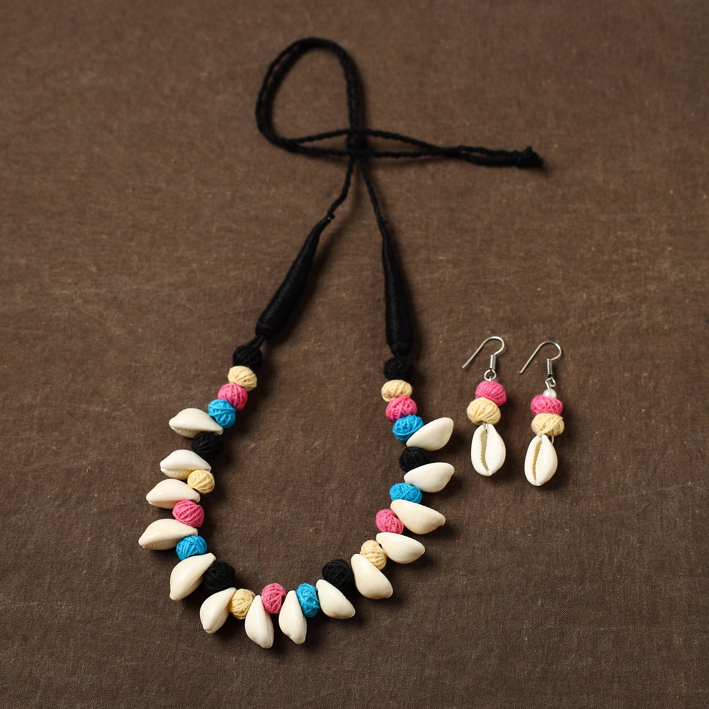 Handcrafted Shell & Thread Work Necklace Set 
