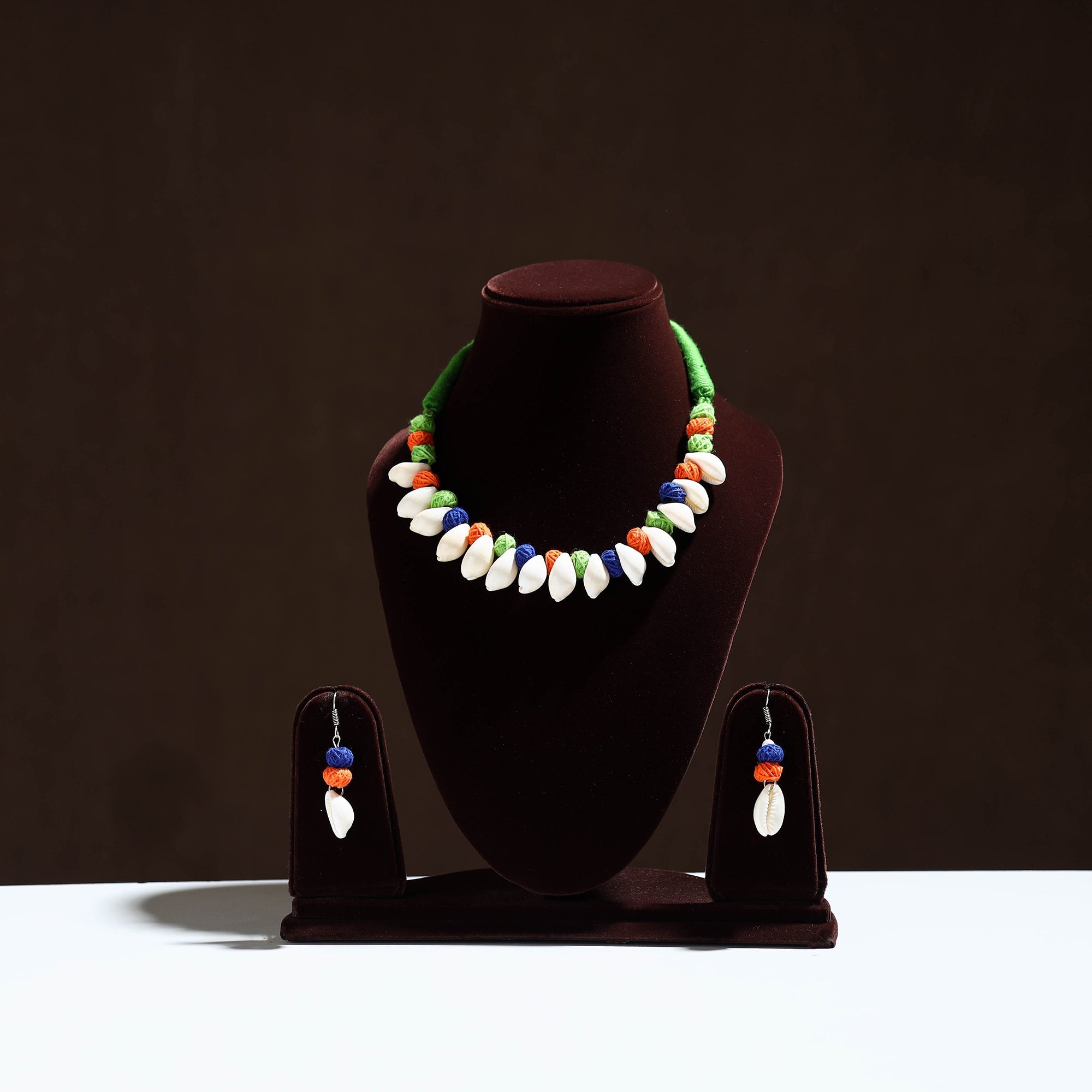 Multicolor - handcrafted shell & thread work necklace set 18