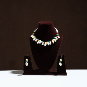 Multicolor - handcrafted shell & thread work necklace set 22