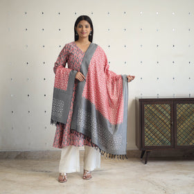 Multicolor Handloom Cotton Pochampally Ikat Kurta Set (Set of 3)