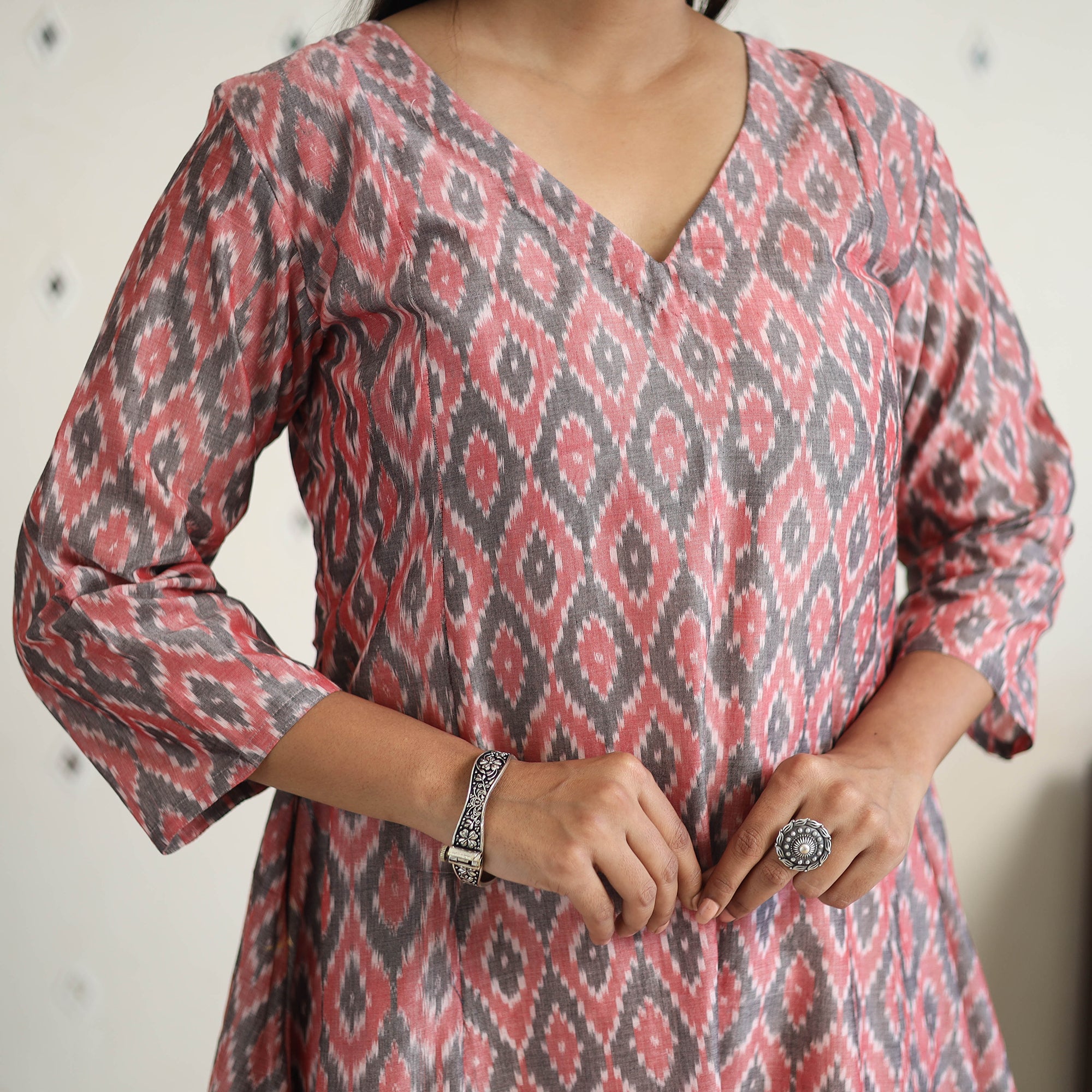 Multicolor Handloom Cotton Pochampally Ikat Kurta Set (Set of 3)