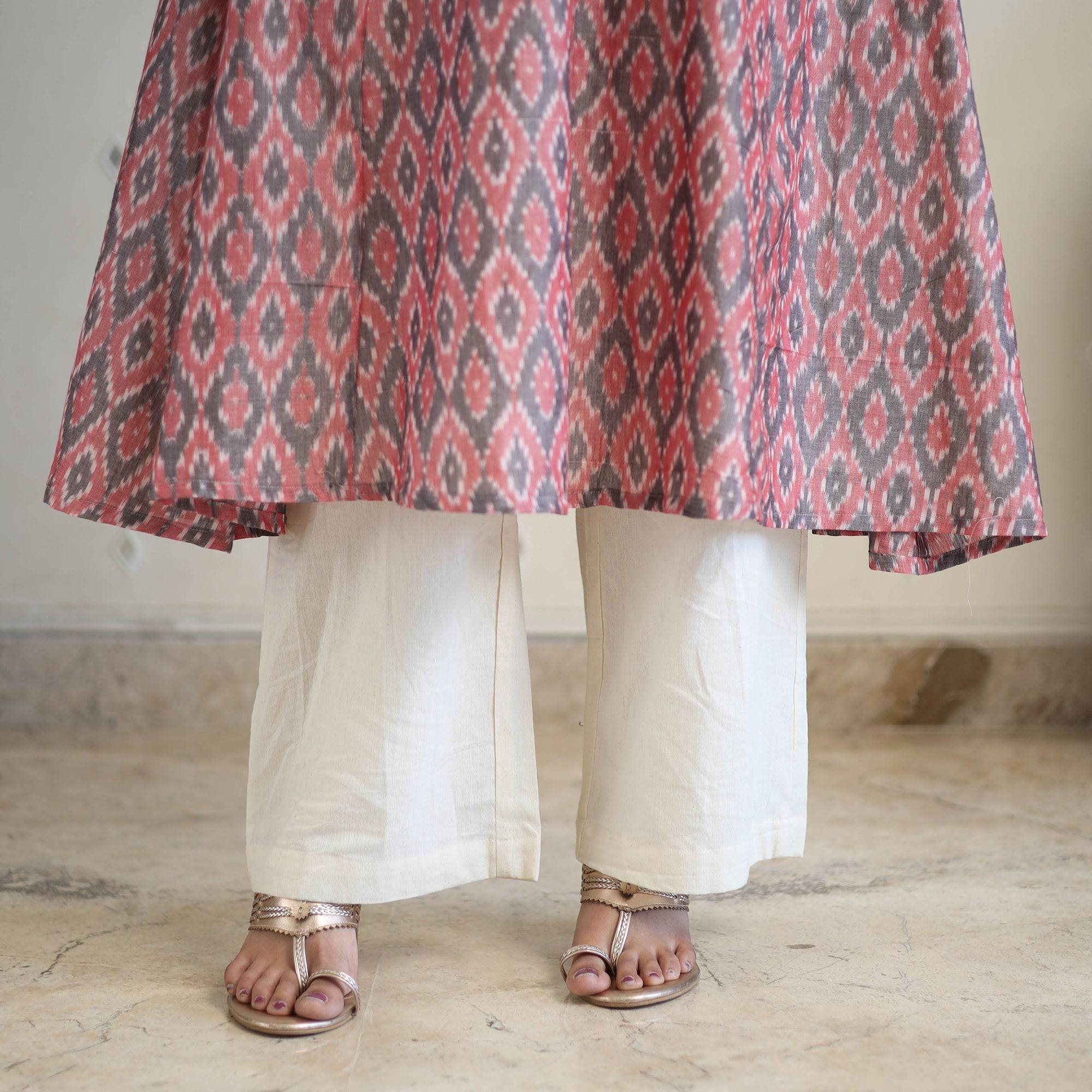 Multicolor Handloom Cotton Pochampally Ikat Kurta Set (Set of 3)