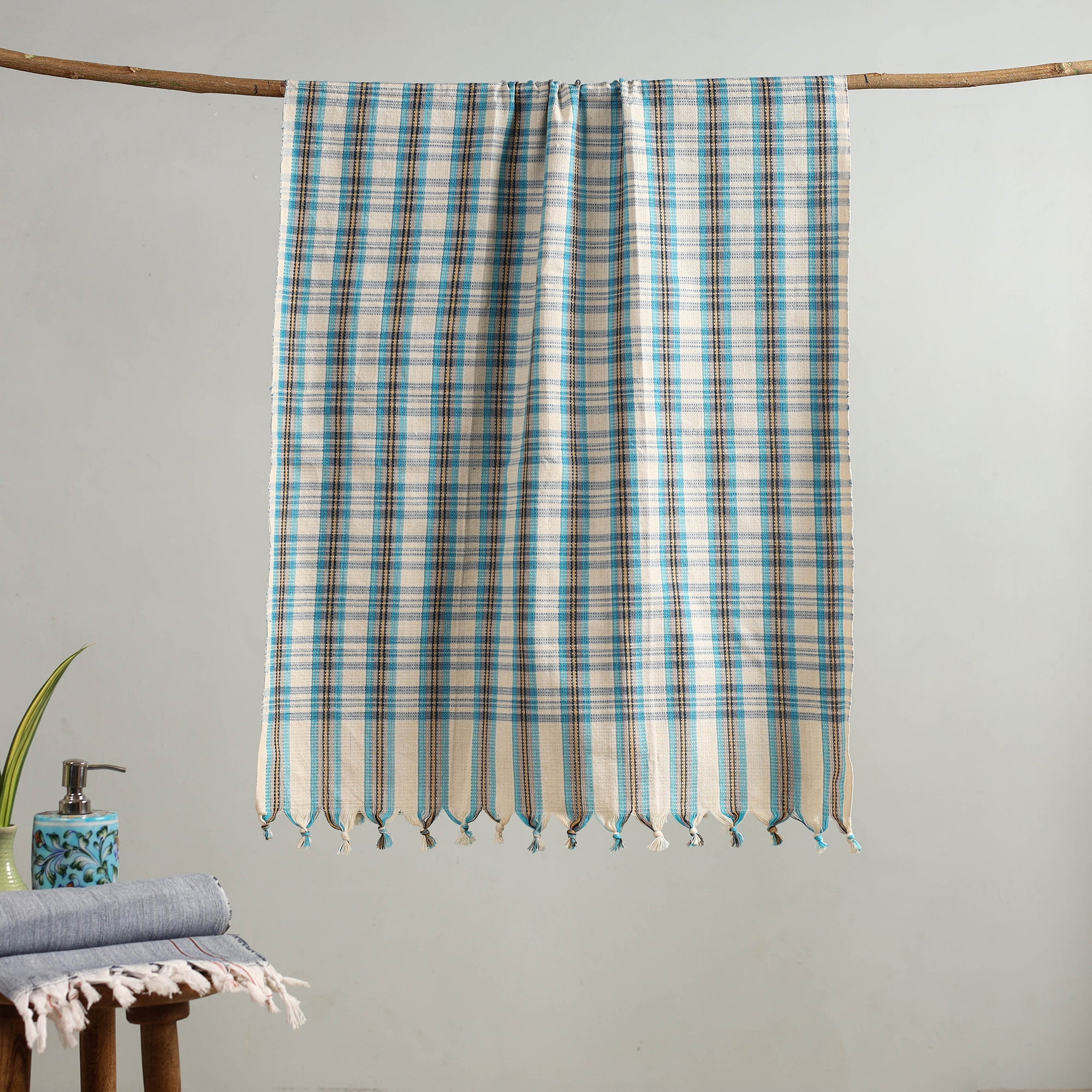 Multicolor Handloom Fine Cotton Checks Bath Towel