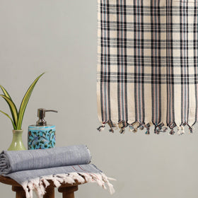 Multicolor Handloom Fine Cotton Checks Bath Towel