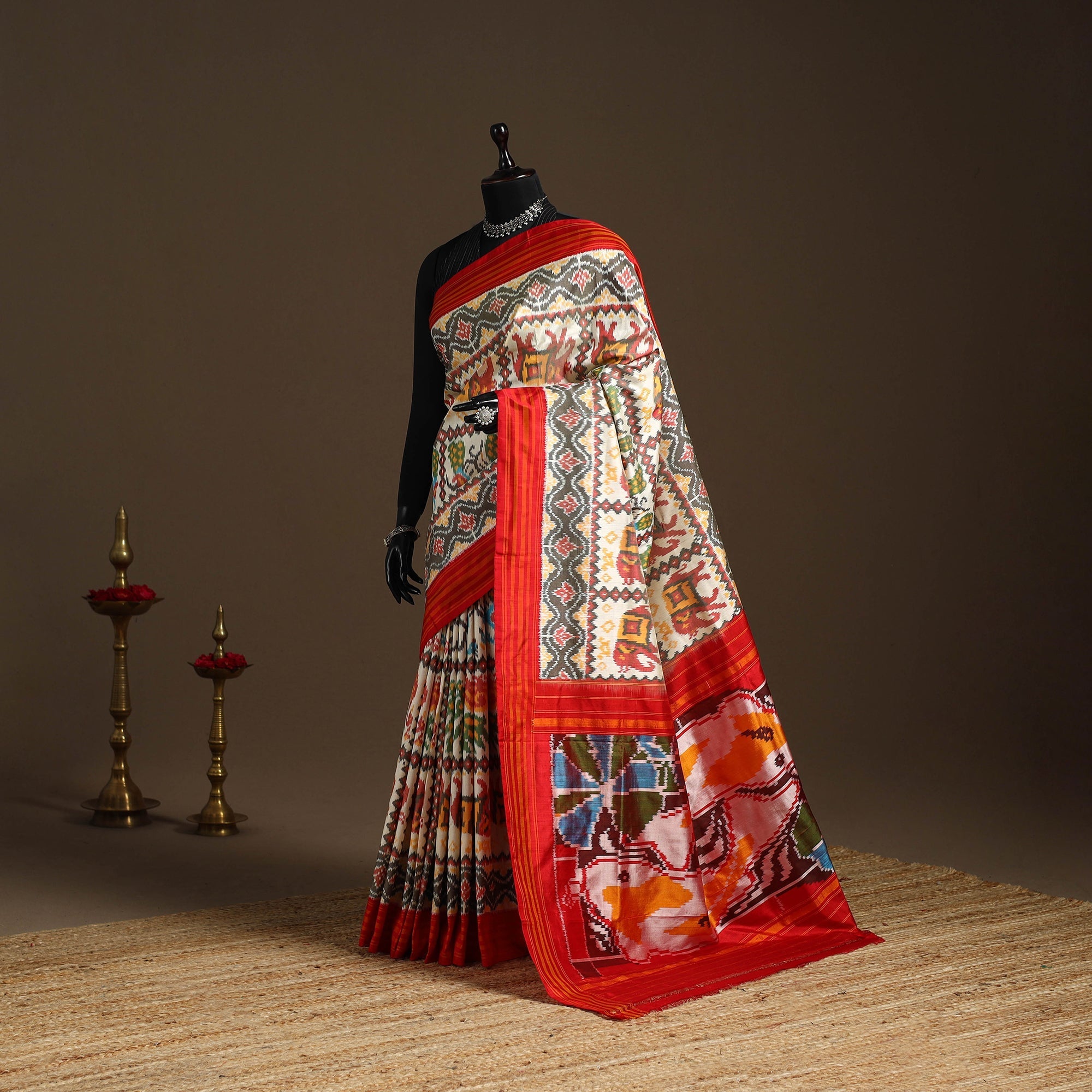 Handloom mulberry silk patola ikat pochampally saree 03