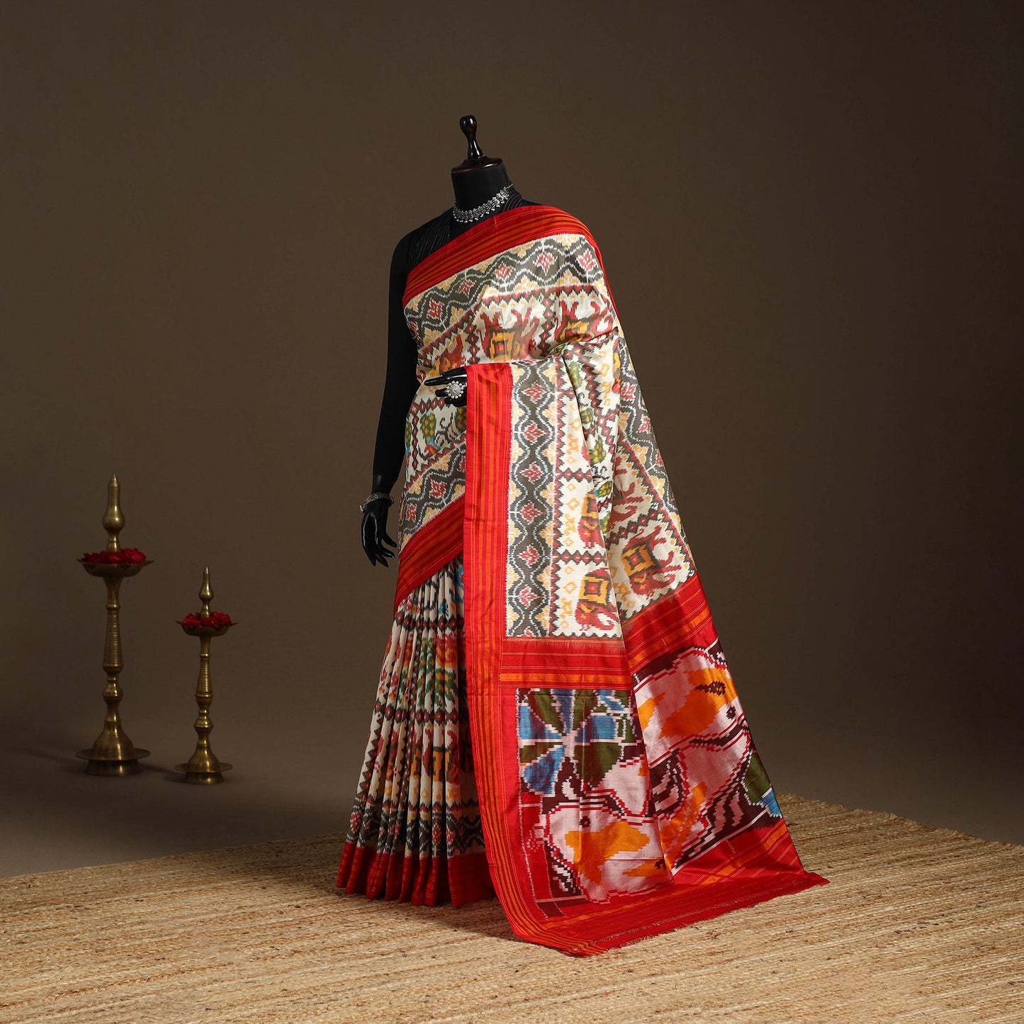 Handloom mulberry silk patola ikat pochampally saree 03