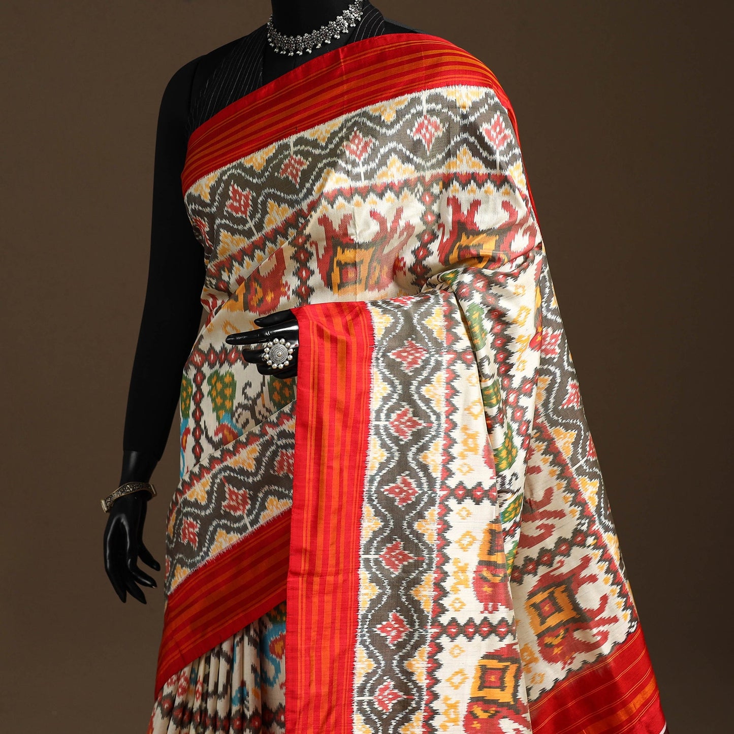 Handloom mulberry silk patola ikat pochampally saree 03