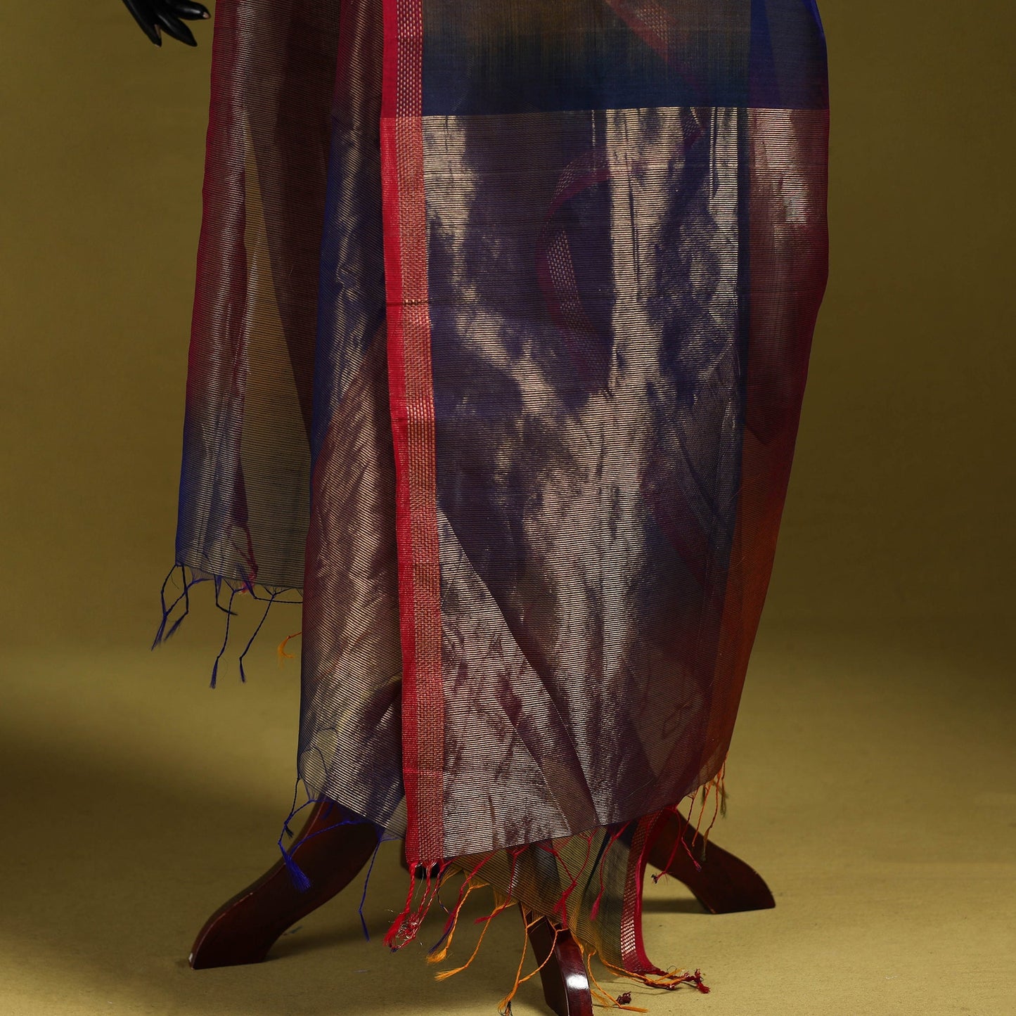 Handloom silk cotton maheshwari dupatta with zari border 14