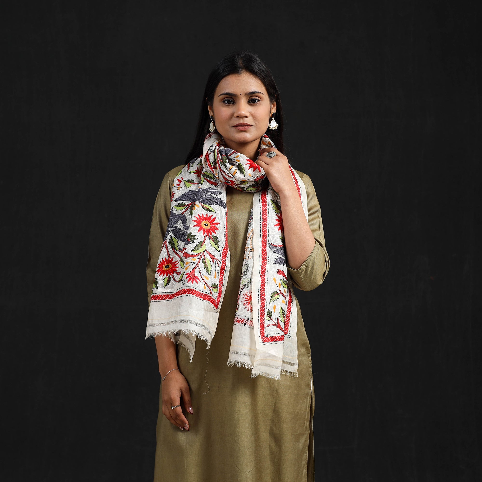 Buy Multicolor Handloom Tussar Silk Bengal Kantha Work Stole