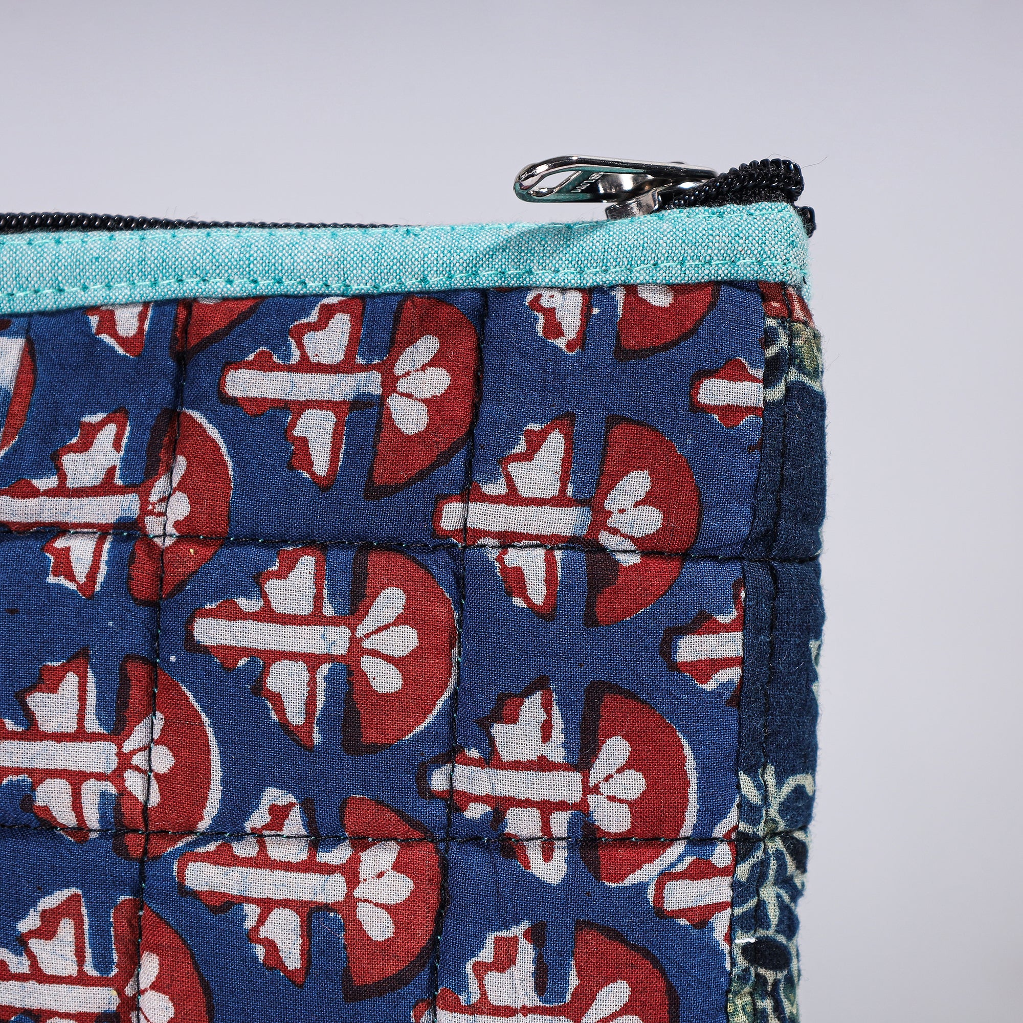  Handmade Cotton Fabric Quilted Patchwork Utility Pouch 