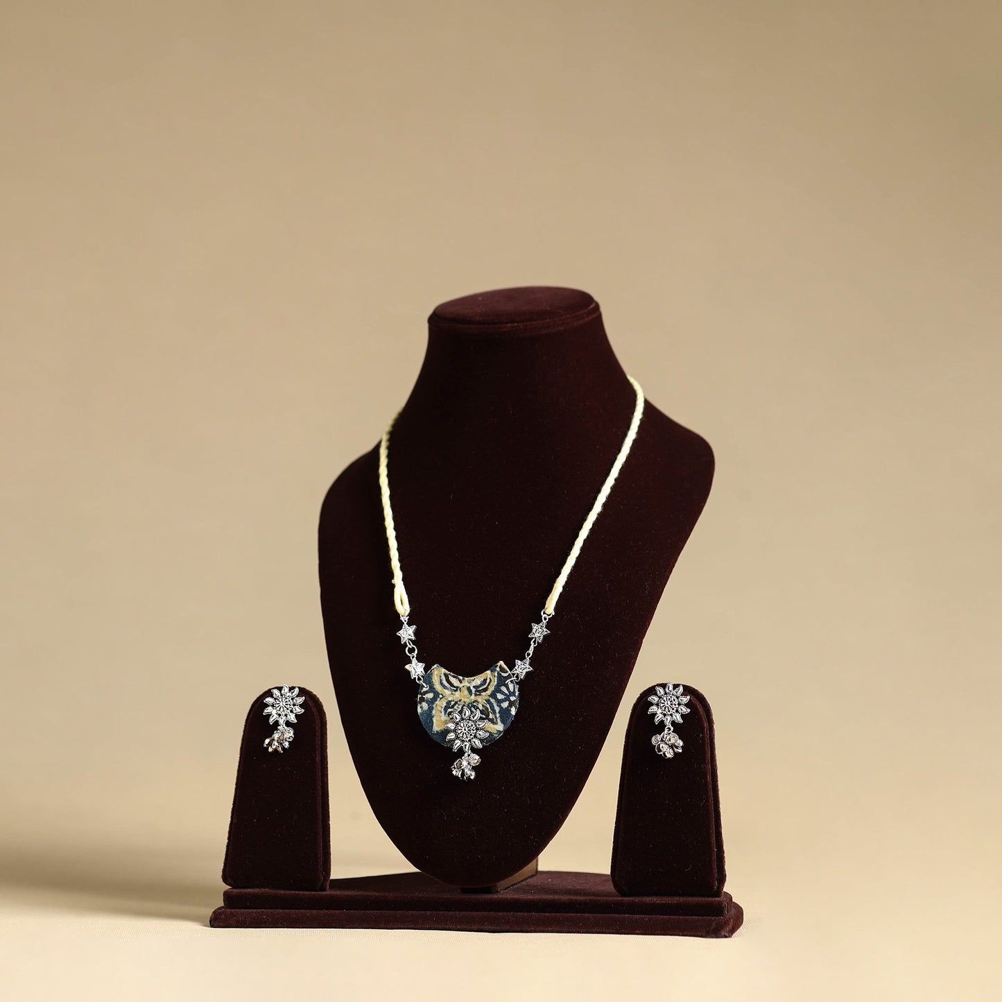  Handmade Fabart GS Necklace Set